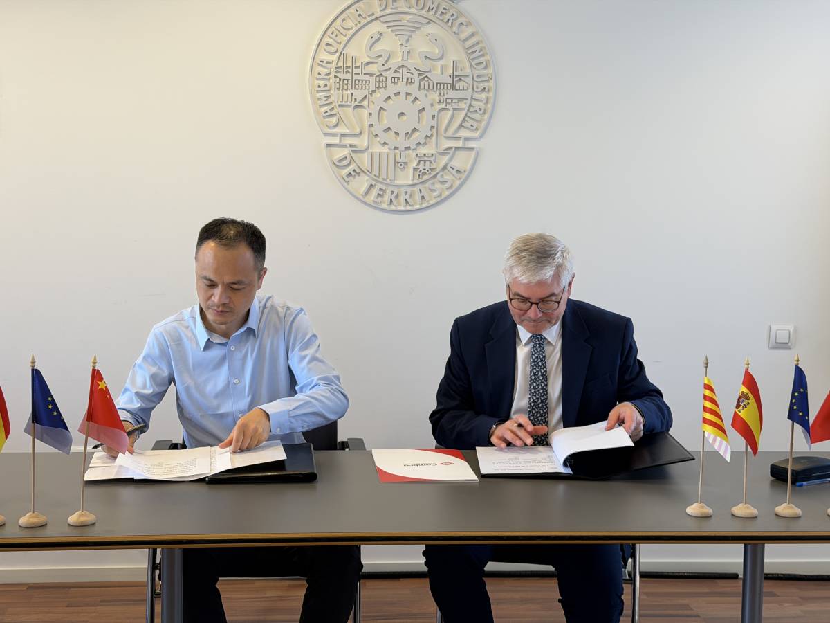 La signatura del MOU - Cambra de Comerç de Terrassa La signatura del MOU