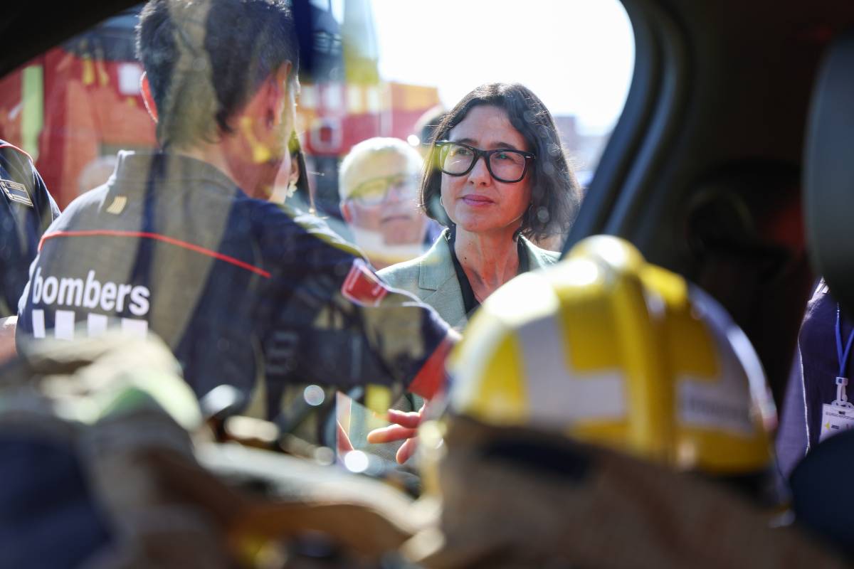La consellera d`Interior i Seguretat Pública, Núria Parlon, a l`Aeroport de Sabadell - Victor Castillo La consellera d`Interior i Seguretat Pública, Núria Parlon, a l`Aeroport de Sabadell