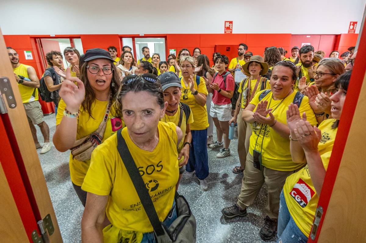 Manifestació de docents del Vallès a la UAB - Juanma Peláez Manifestació de docents del Vallès a la UAB