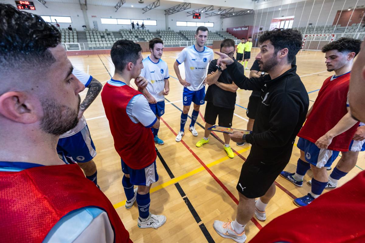 El tècnic ha aconseguit classificar l`equip per al play-off en dues ocasions - Juanma Peláez El tècnic ha aconseguit classificar l`equip per al play-off en dues ocasions