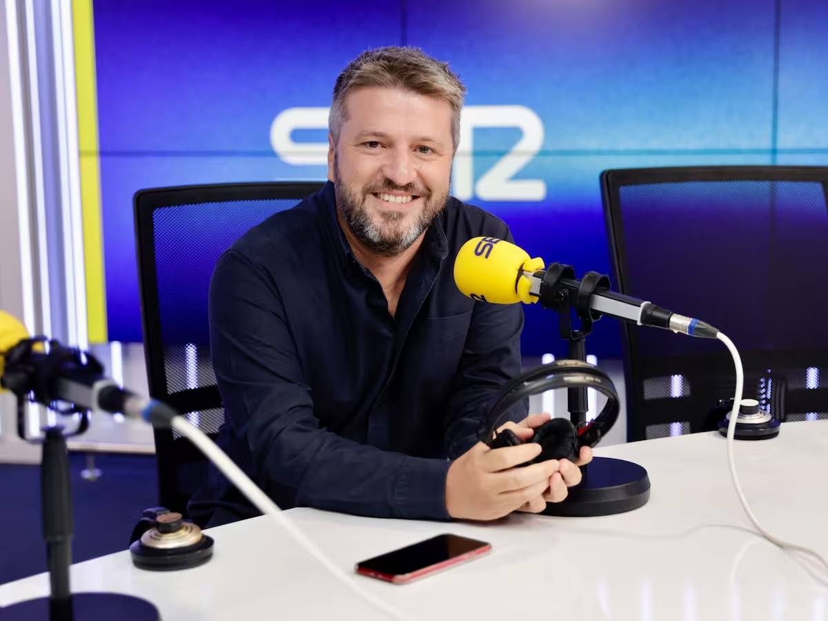 Aimar Bretos substituïrà Àngels Barceló a l'«Hoy por hoy» de la Cadena SER