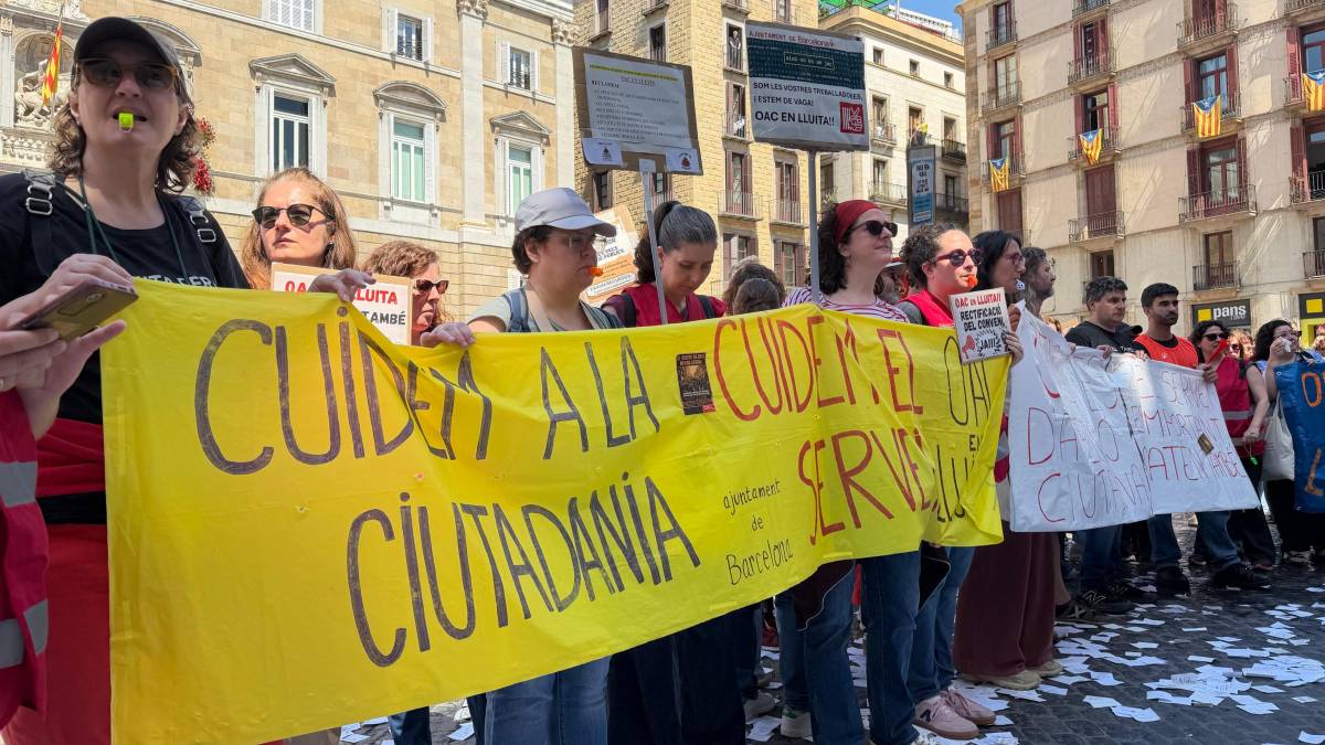 El govern municipal no dona el braç a tòrcer i manté el pols amb els sindicats en vaga a Barcelona