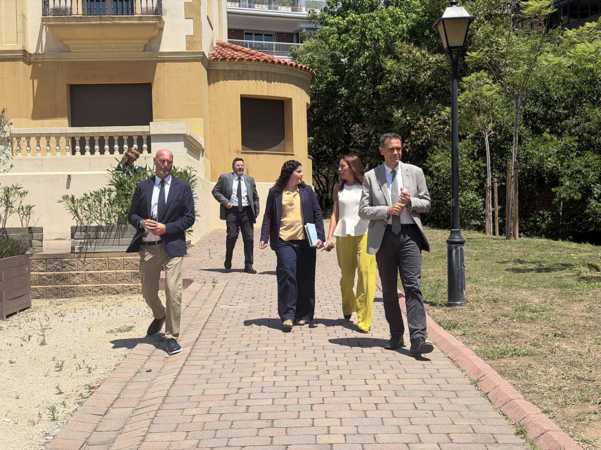 Sindicats i Niubó es tornen a citar a la tarda després d'un matí de bones negociacions