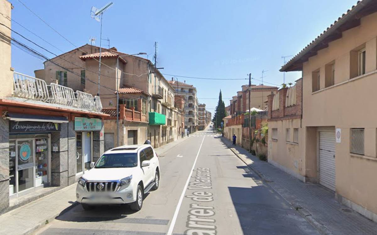 Obres urgents al carrer Viladordis per reparar dos esvorancs