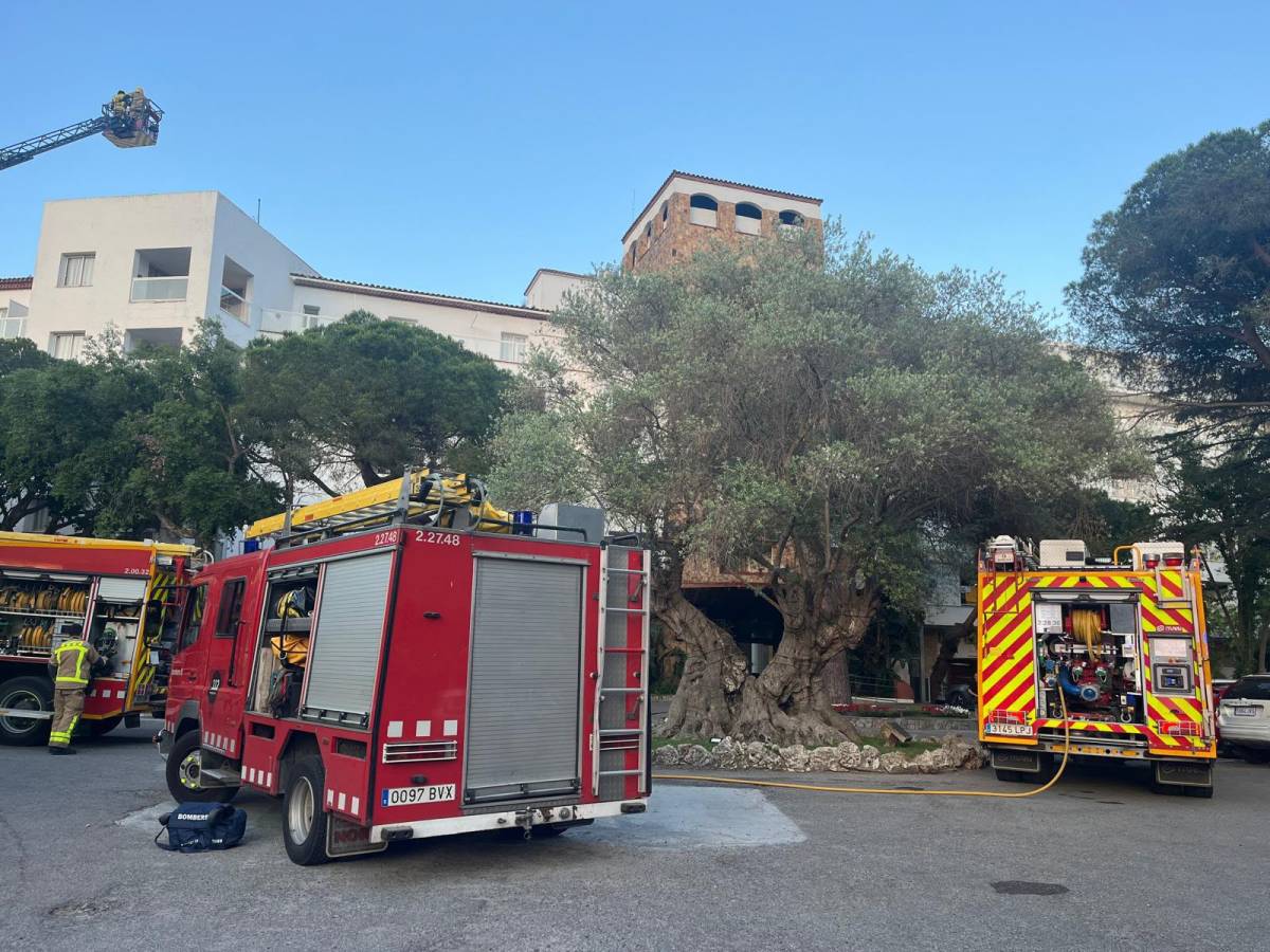 Un incendi obliga a evacuar més de 300 persones d’un hotel de Platja d’Aro