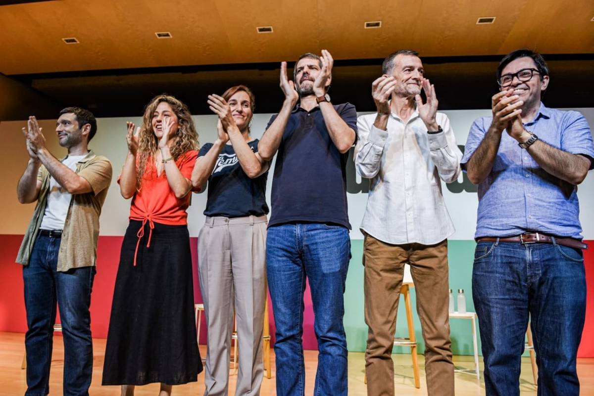 Comuns, Sumar i IU fan pinya a Barcelona per «resistir» fins al final de la legislatura de Sánchez