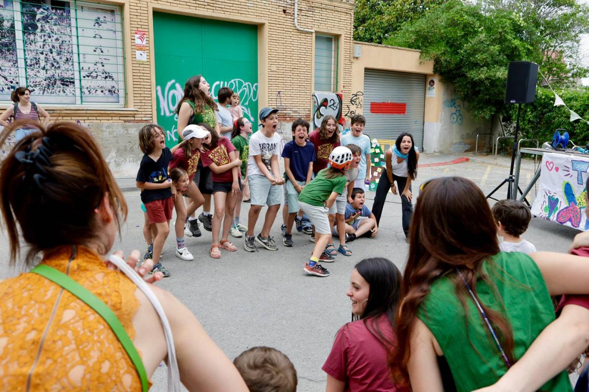 FOTOS | La festa major de l’Esplai Xivarri celebra el seu 51è aniversari amb una jornada plena d’activitats