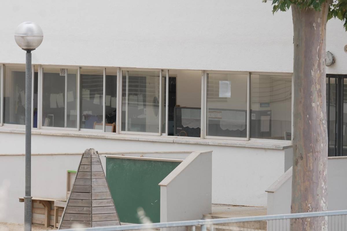 Denuncien que cada cap de setmana gent irromp a l'escola Concòrdia a destrossar i robar mobiliari