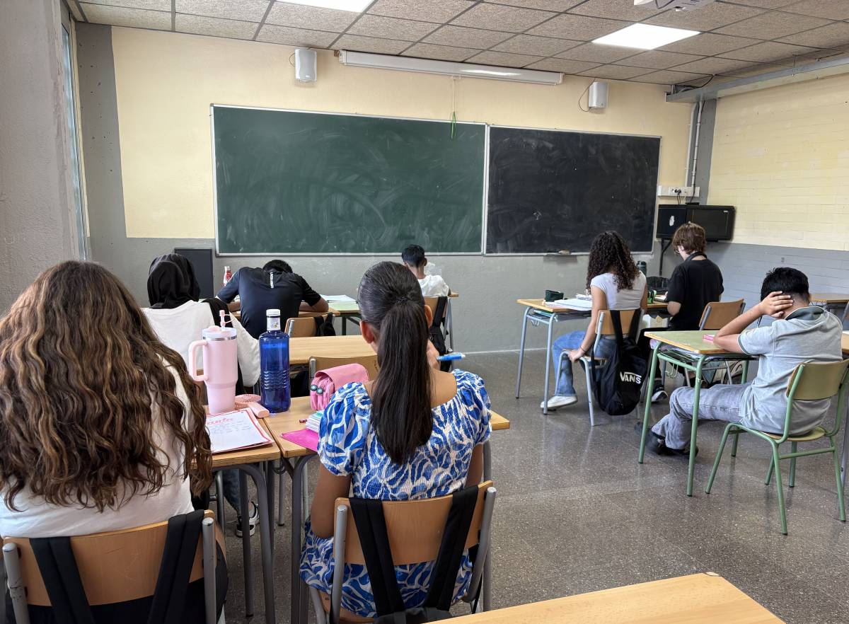 Aprendre català a la perifèria: el repte dels instituts on el castellà és la «lingua franca»