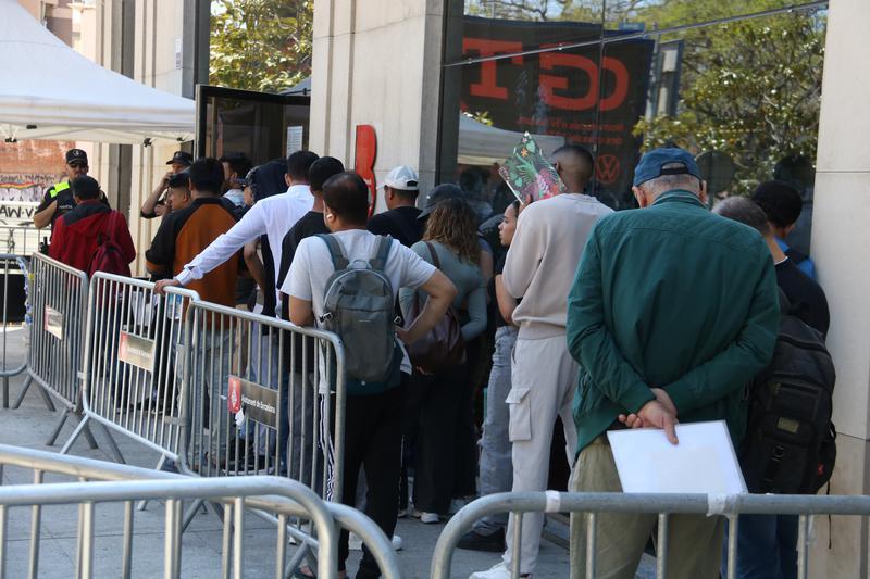 Els economistes consideren la immigració «imprescindible», però reclamen planificació dels fluxos i integració plena