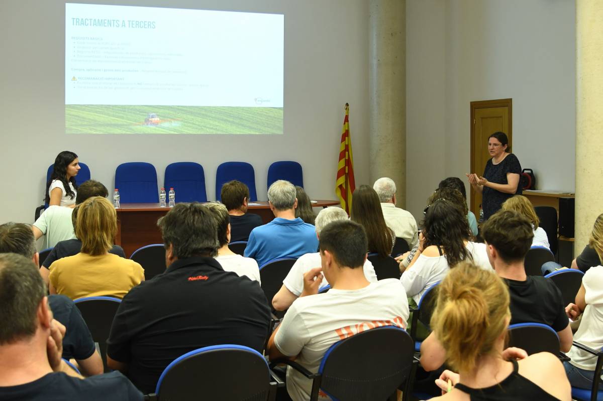 Èxit de participació en la jornada organitzada per Engiambi sobre controls oficials d’higiene i ús de fitosanitaris