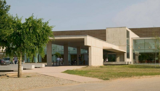 Tres sanitàries s'enfronten a 18 mesos de presó per causar un 96% de discapacitat a un nadó