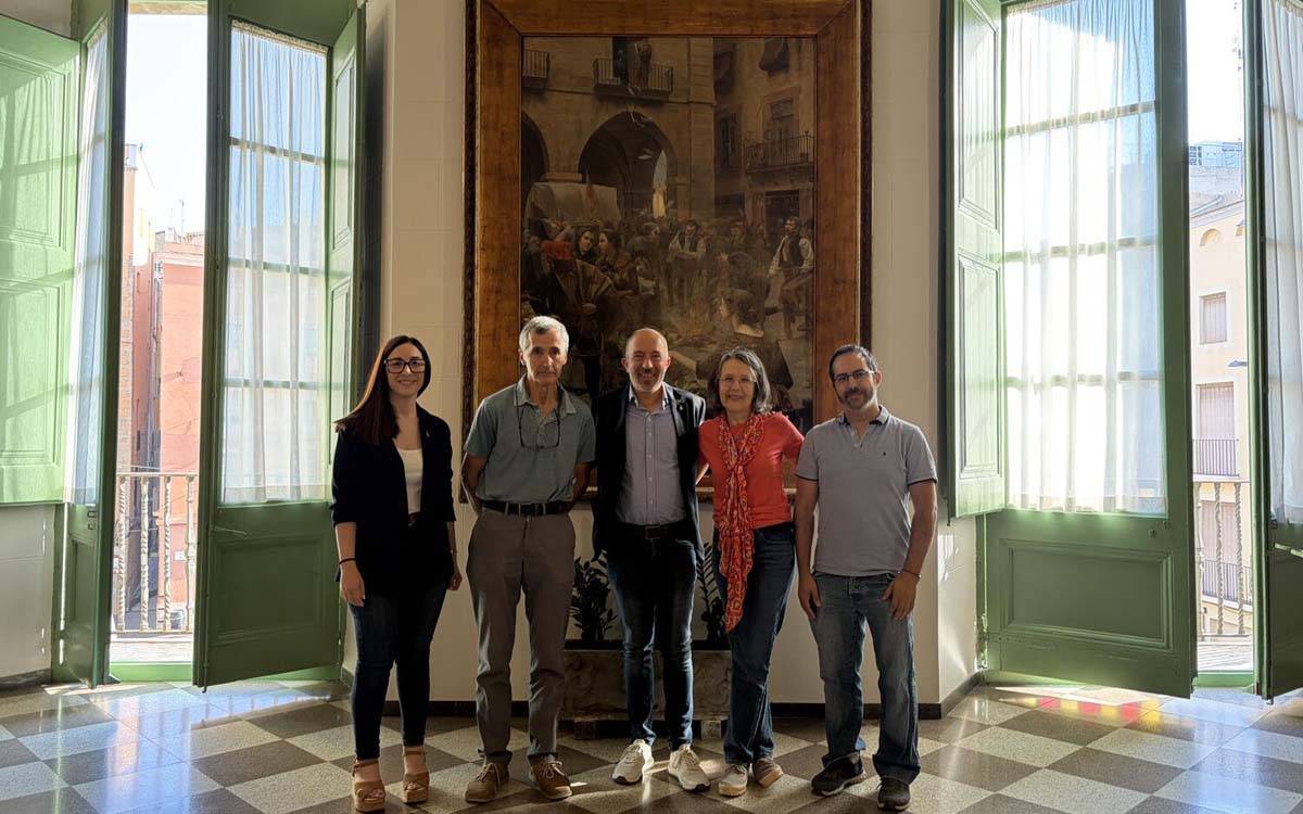El Museu de l'Aigua i el Tèxtil incorpora una porta modernista original de la Casa Torra