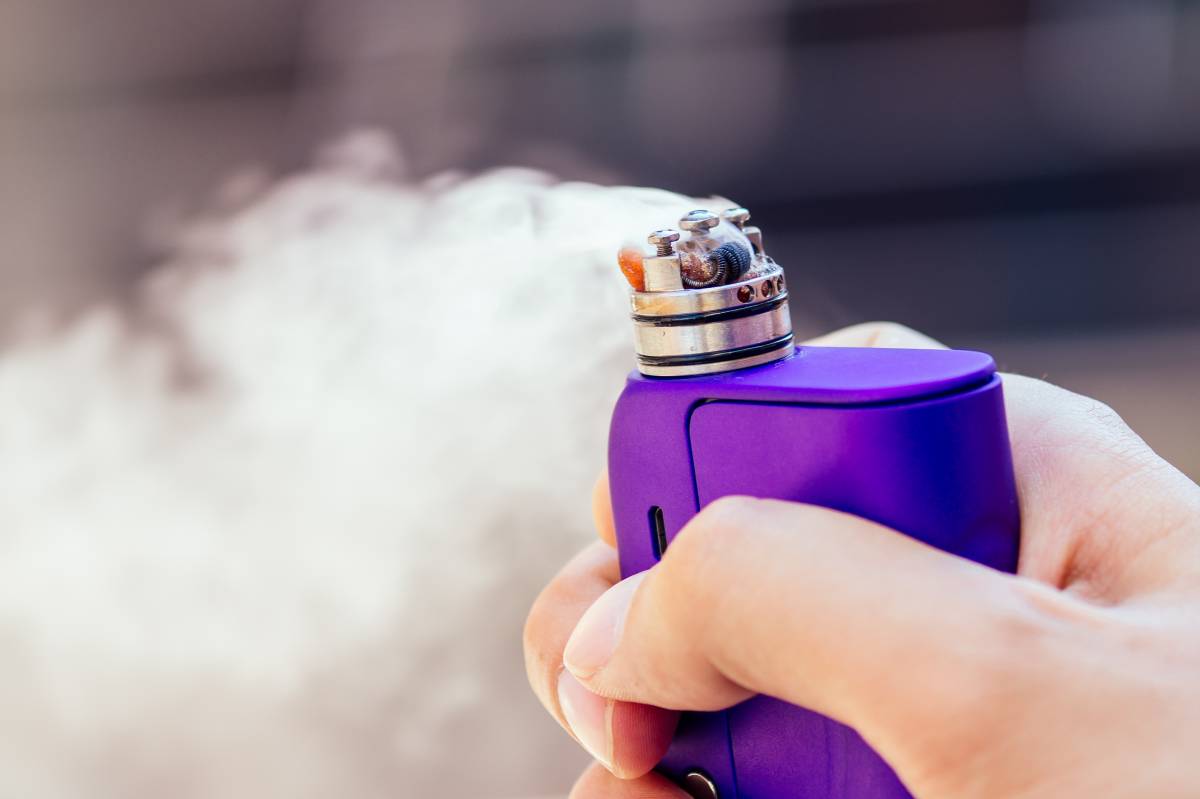 Els riscos del vapeig en adolescents: estratègies i consells per prevenir l’addicció