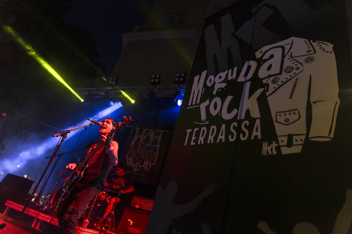 Arriba una Moguda Rock a Terrassa amb Capdetrons i Código Neurótico