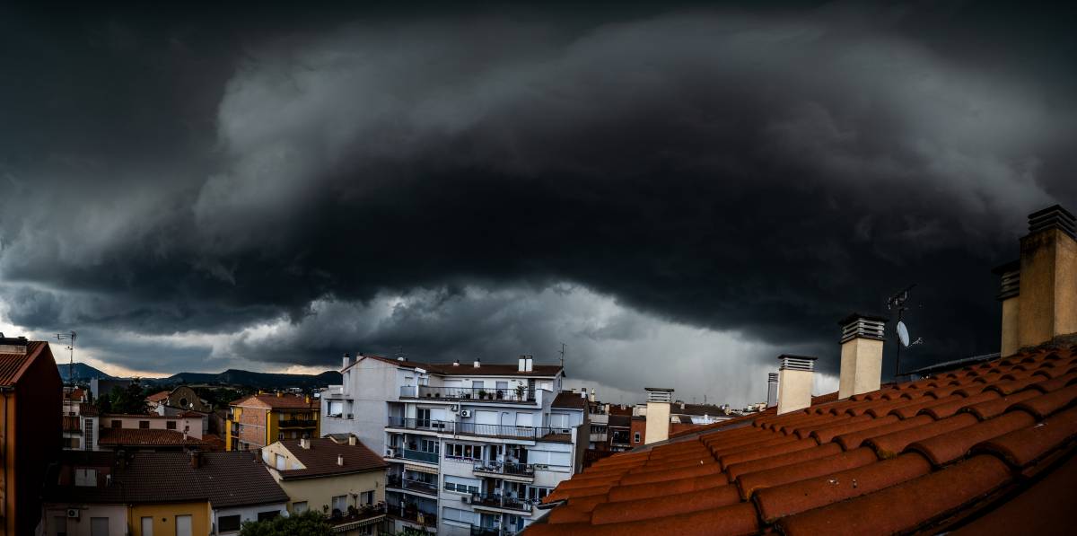 Avisos del Meteocat per tempestes a quasi tot Catalunya: 33 comarques en alerta