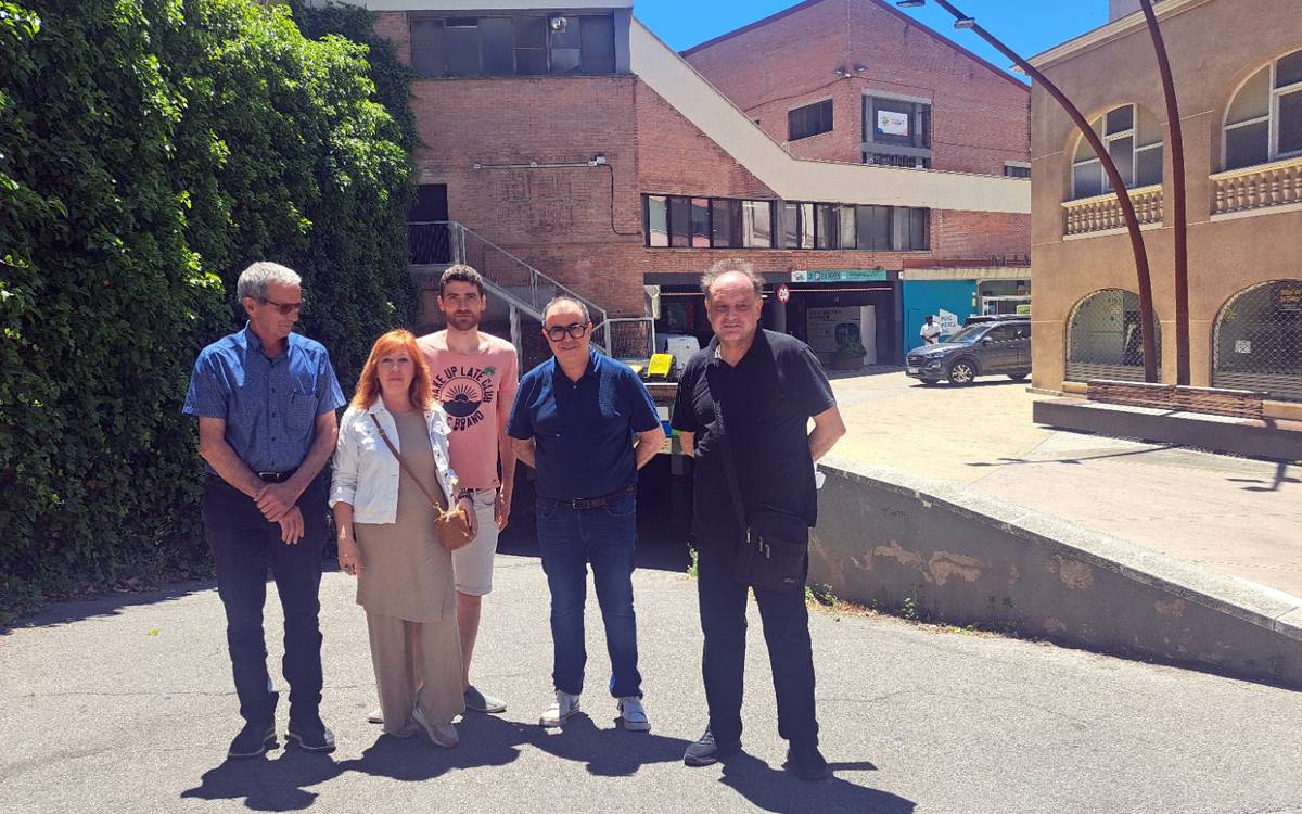El comerç del Barri Antic denuncia un greu dèficit d'aparcament a Manresa respecte a Vic, Granollers i Reus