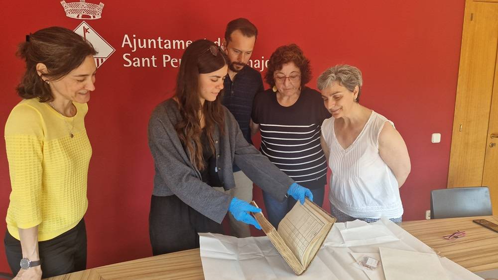 Retorna a Sant Pere de Vilamajor un llibre de més de 160 anys d'antiguitat
