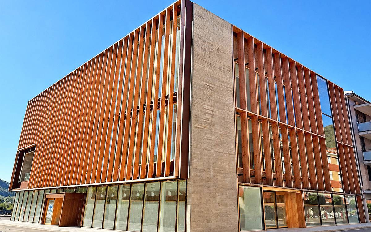 Súria amplia les visites guiades a la futura Biblioteca-Centre Cultural