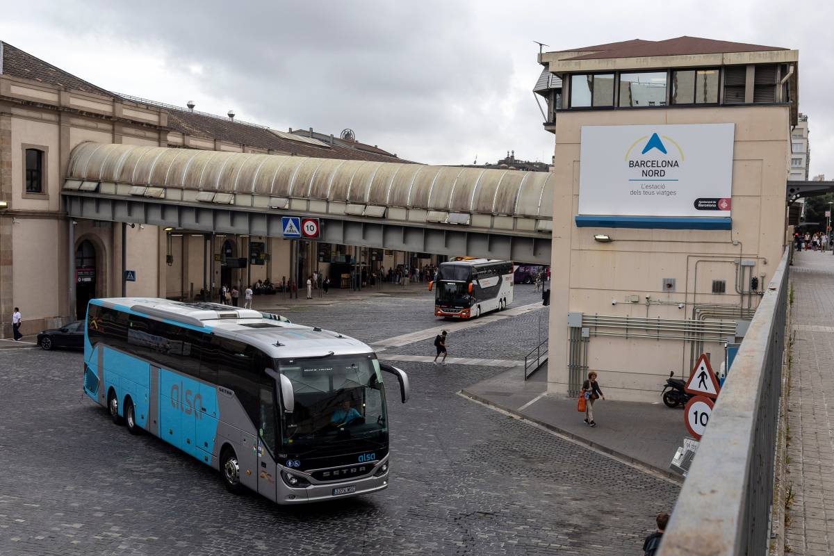 Un conductor d'Alsa canvia de seient un passatger perquè el seu portàtil «emetia radiacions»