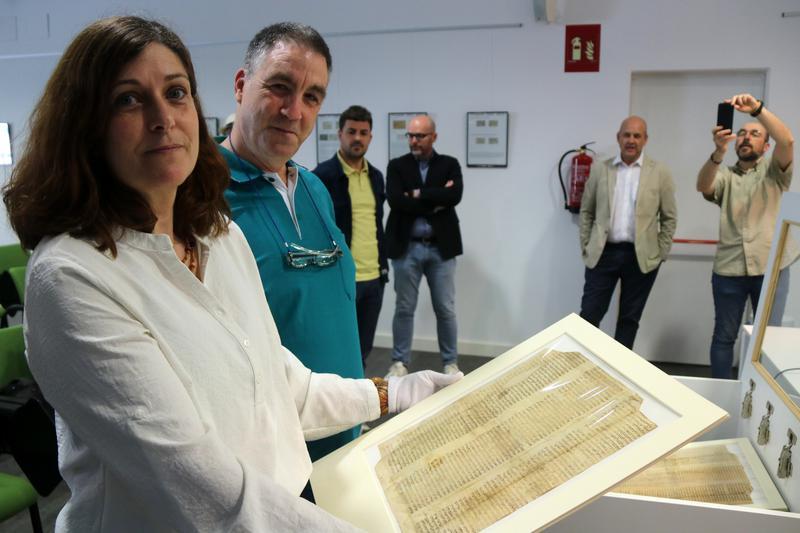 Restaurats els primers pergamins en hebreu identificats a les Terres de l'Ebre
