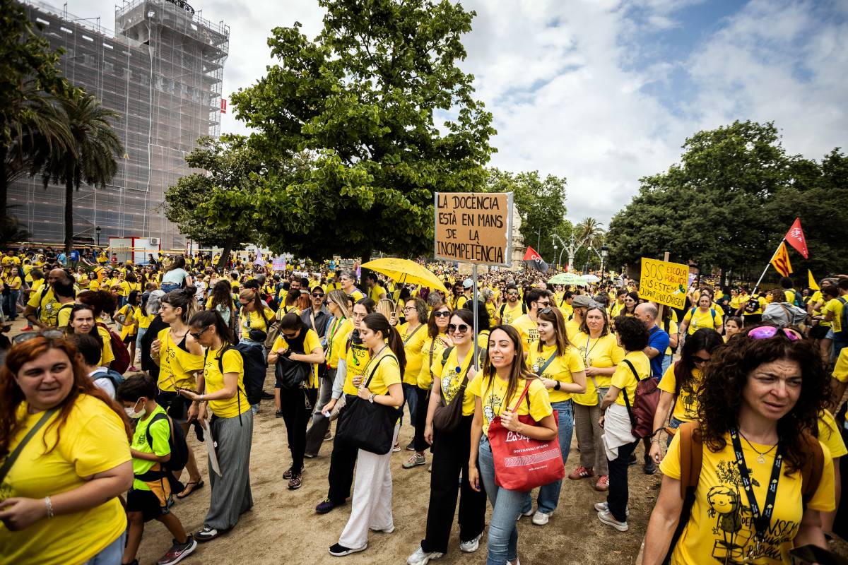 El «no» de la consulta reviu la mobilització al carrer: «No només és pels salaris»