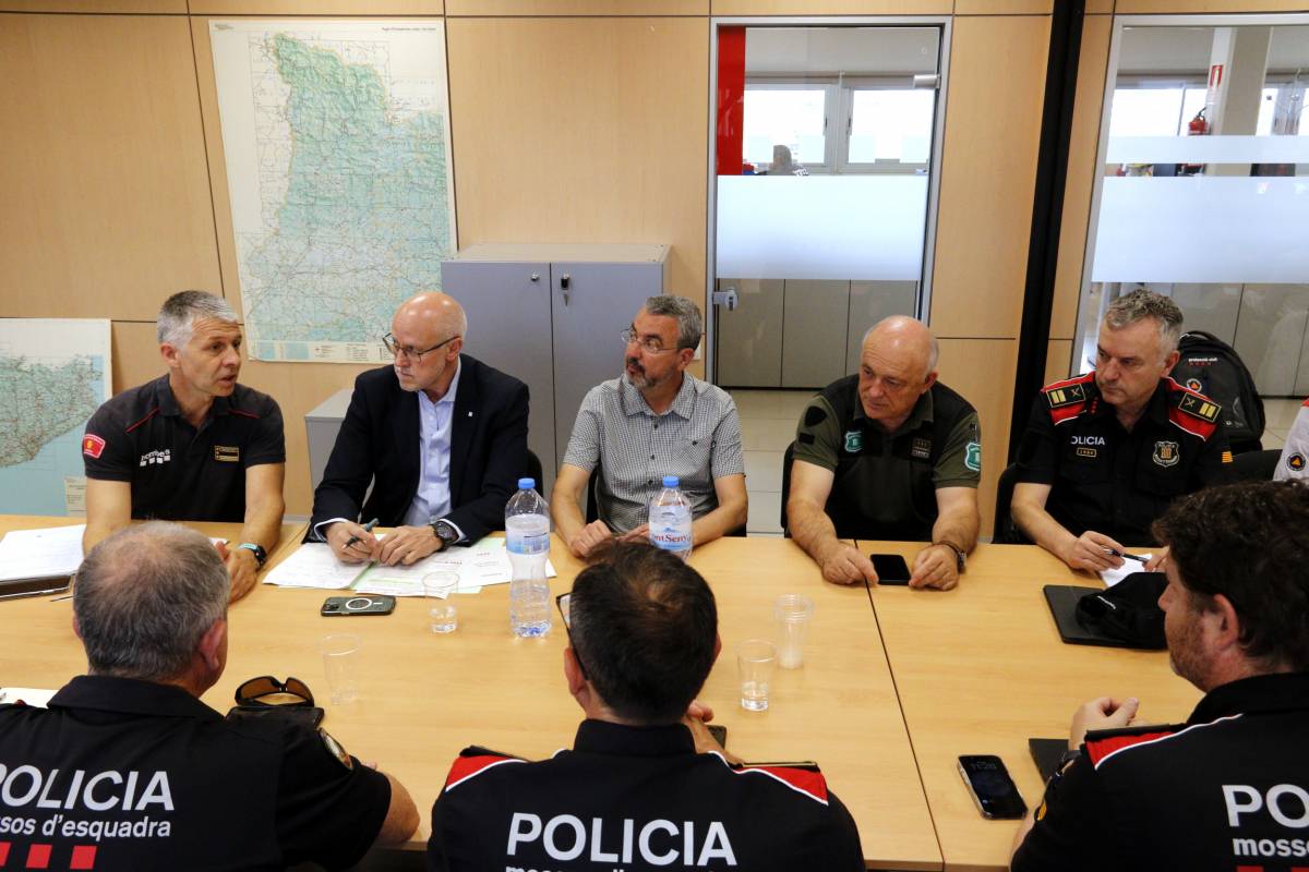 Alerten d'una campanya d'incendis agrícola complicada per l'avançament de la sega a Ponent