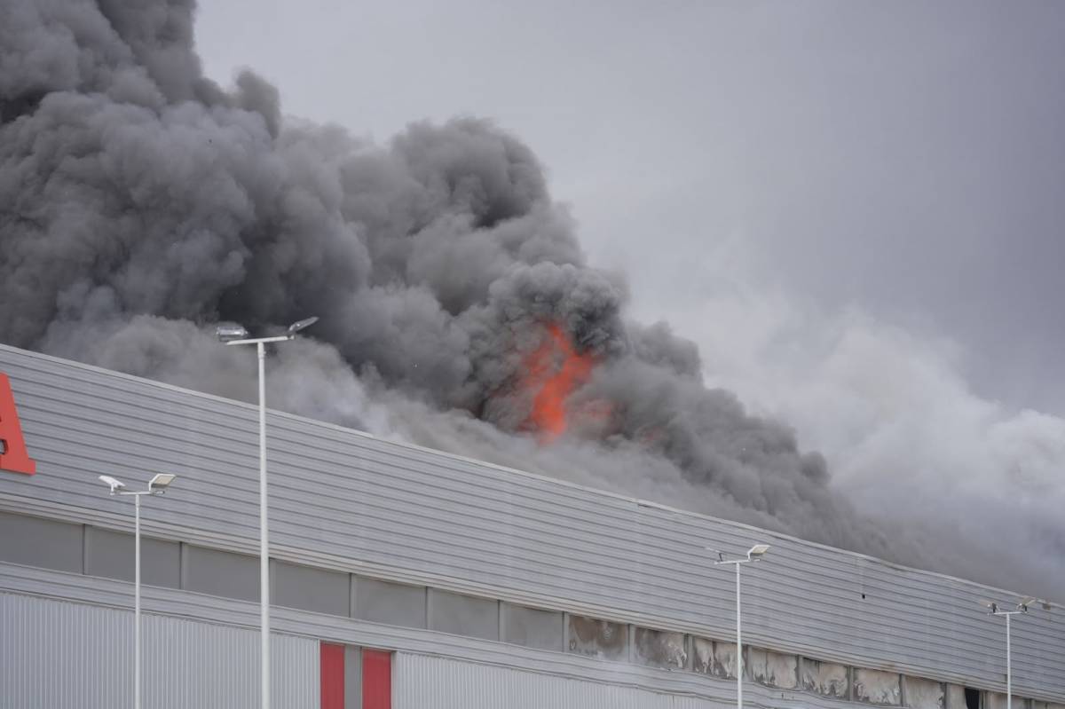 Incendi a la fàbrica d`Honda a Santa Perpètua