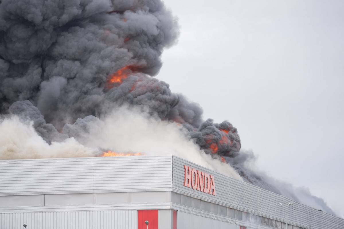 Incendi a la fàbrica d`Honda a Santa Perpètua