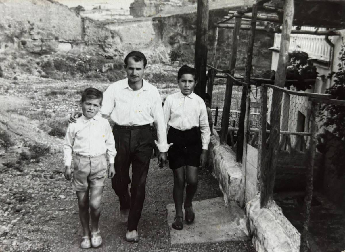 Una família del Torrent del Capellà - CEDIDA (AAVV TORRENT DEL CAPELLÀ) Una família del Torrent del Capellà