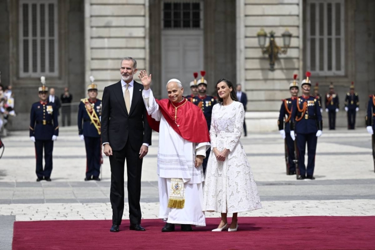Les primeres paraules en català del Papa: «Us espero, tinc ganes de veure-us»