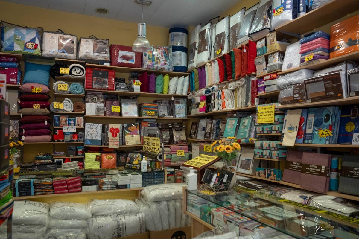 Fotografia de l'interior de la botiga - NEBRIDI ARÓZTEGUI