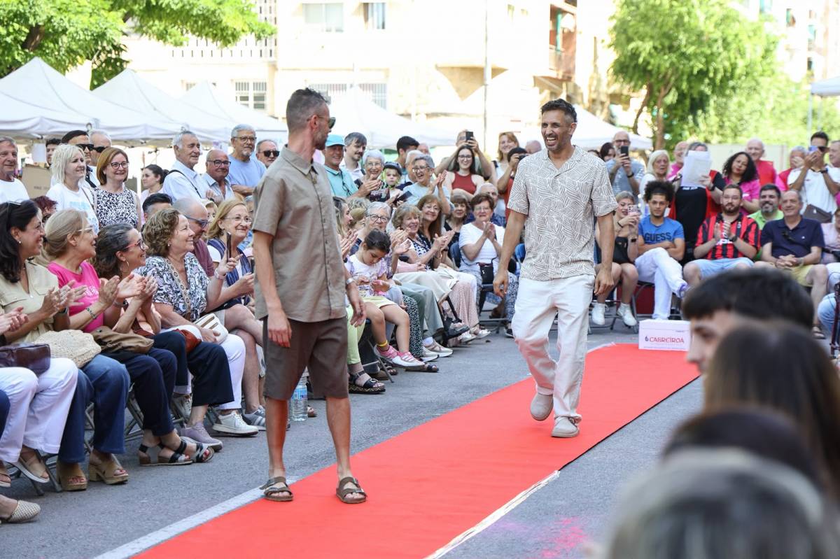 La passarel·la solidària de la festa major de Sol i Padrís - VÍCTOR CASTILLO La passarel·la solidària de la festa major de Sol i Padrís