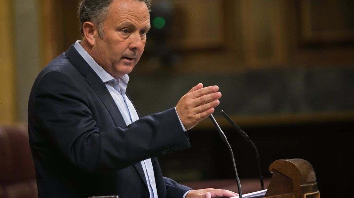 Mor Enric Bataller als 59 anys, exdiputat i fundador de Compromís