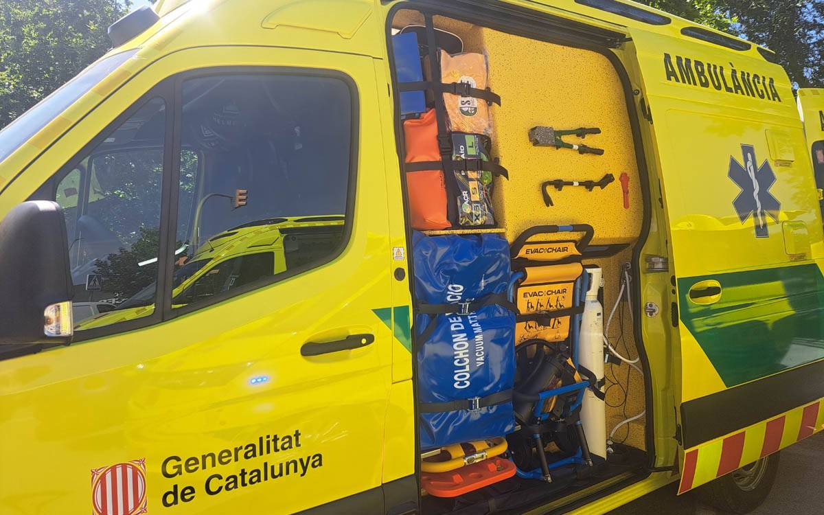 Els nous vehicles d`emergències porten integrades totes les eines per atendre els pacients
