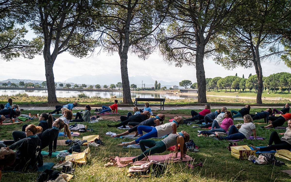El Parc de l'Agulla acollirà dissabte una nova edició del Ioga solidari de Salut Mental d'Althaia