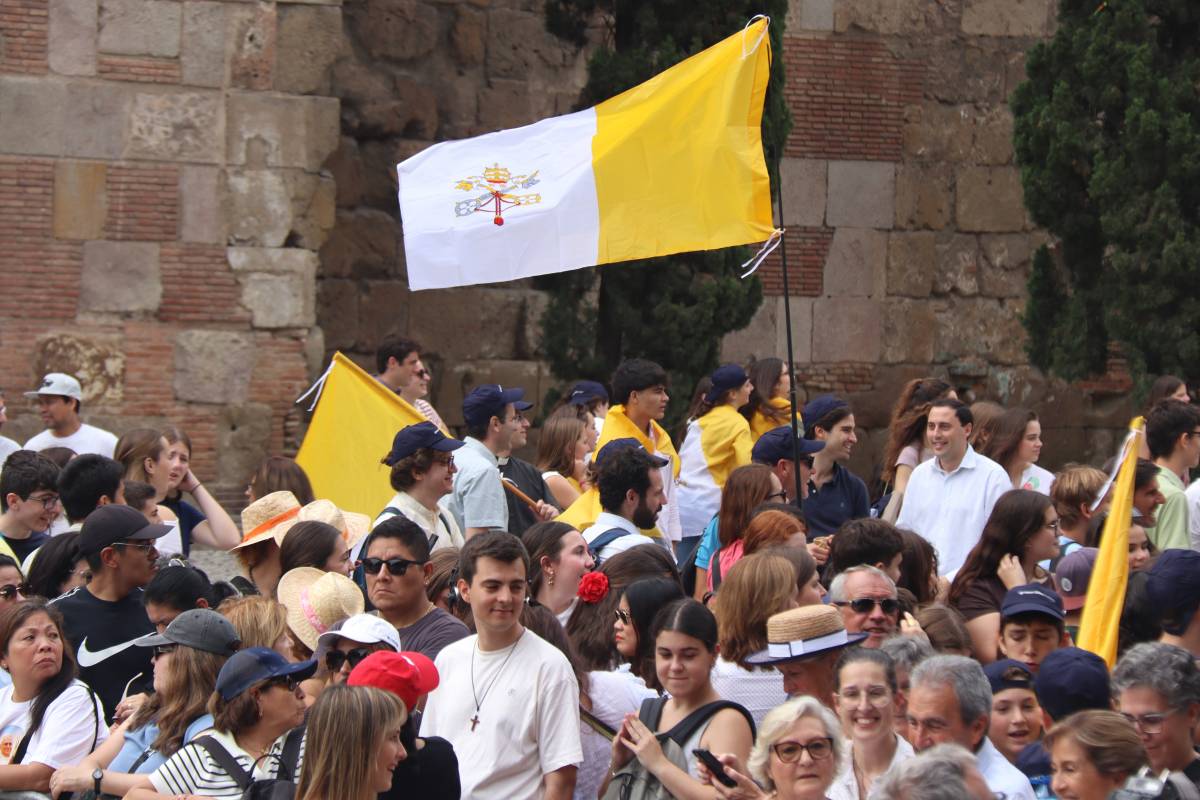 Catalunya es prepara per al còctel de la visita del Papa, la selectivitat i la vaga docent