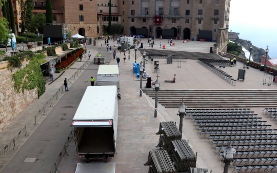 Un gran desplegament de seguretat transforma Montserrat a 24 hores de l'acte papal