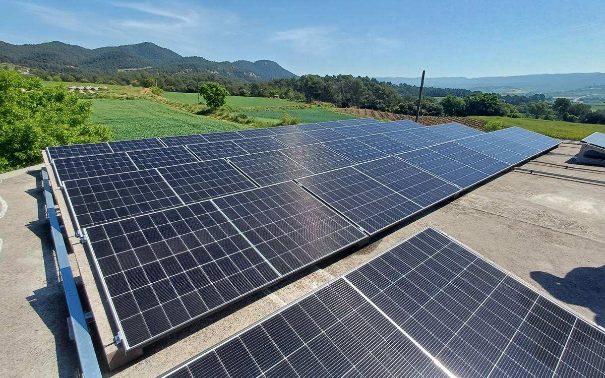 El Consell Comarcal instal·la plaques solars als sistemes d'aigua en alta del Bages