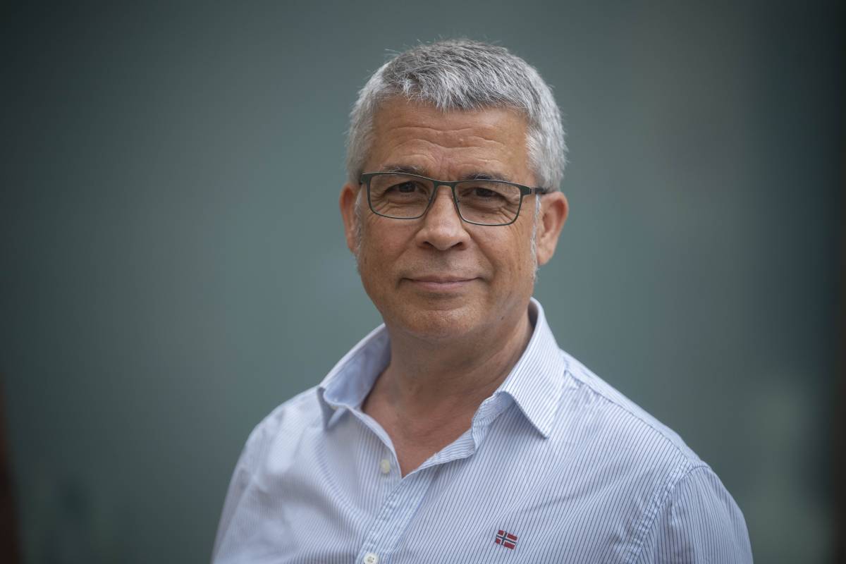 Xavier Álvarez, investigador - Nebridi Aróztegui Xavier Álvarez, investigador