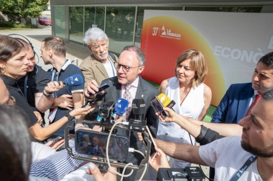 El cap del Govern reivindica el model econòmic d’Andorra: «És millor gestionar el creixement que una crisi»