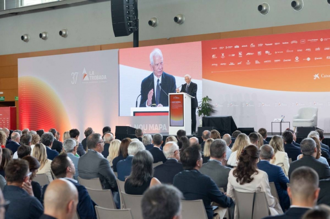 «Ens hem de rearmar perquè ens hem desarmat»: el diagnòstic de Borrell sobre el món convuls