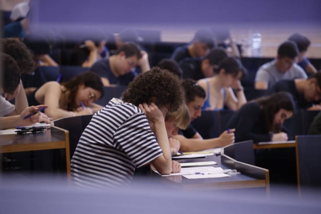 Examen i correcció de Matemàtiques aplicades a les ciències socials de la selectivitat 2026