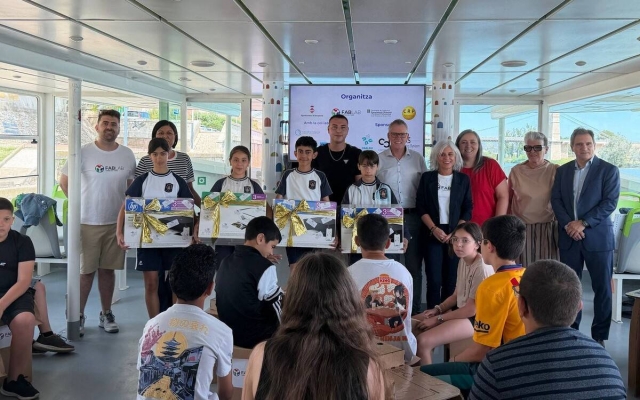 El I Hackató de les Terres de l’Ebre promou la innovació social entre una quarantena d’alumnes d'Amposta