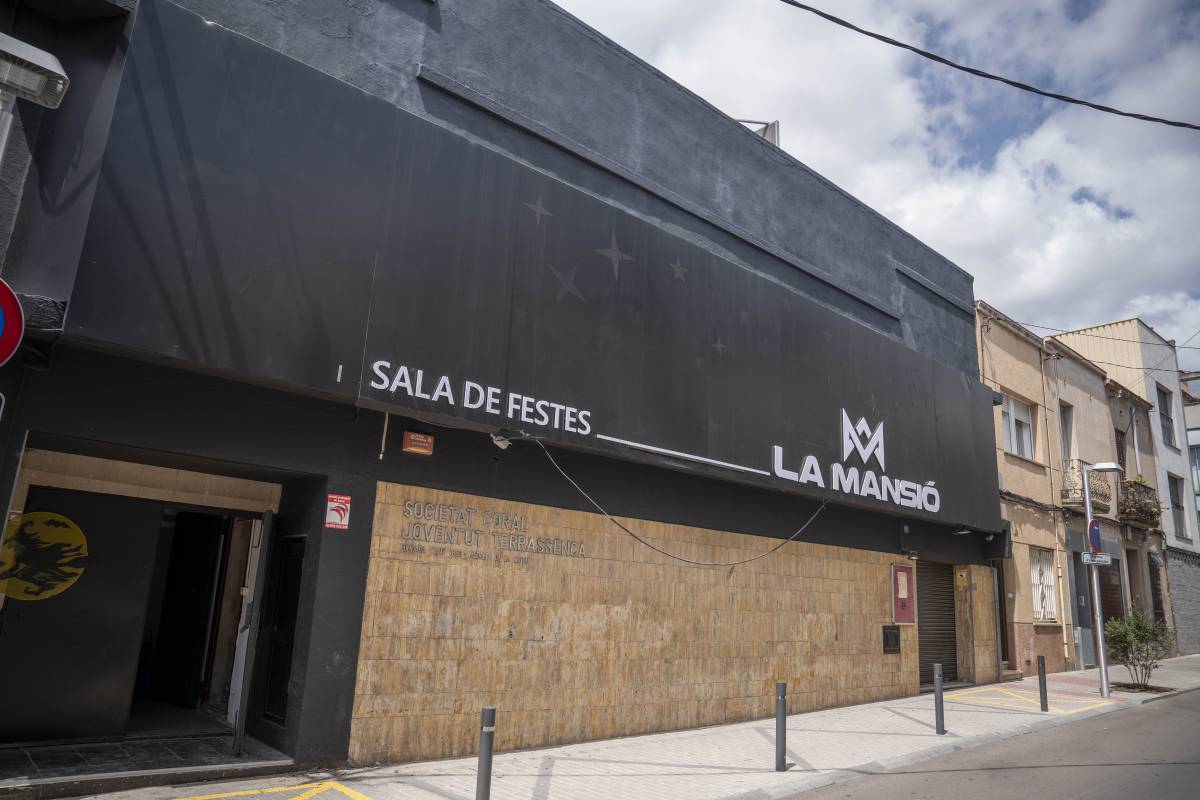 La discoteca La Mansió està situada al carrer de Sant Francesc, 52 - NEBRIDI ARÓZTEGUI La discoteca La Mansió està situada al carrer de Sant Francesc, 52