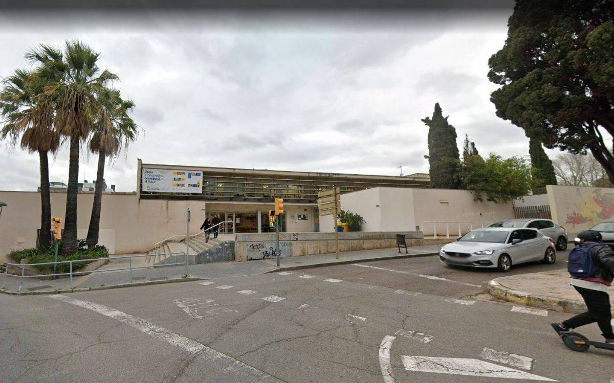 Insten l'Ajuntament de Tarragona a reduir la contaminació i el soroll a l'entorn de l'Escola Saavedra