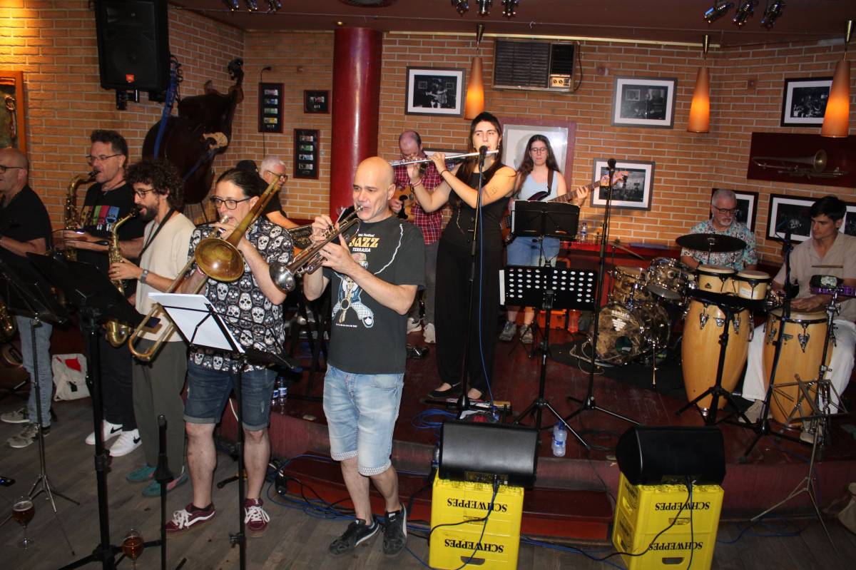 Telefunkin irromp a l'Sputnik de Solsona amb un concert inspirat en el funk local
