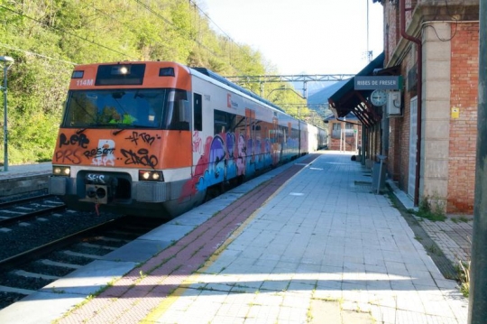 Tallada la circulació a l'R3 de Rodalies entre Ripoll i Ribes de Freser i a l'R11 entre Figueres i Portbou