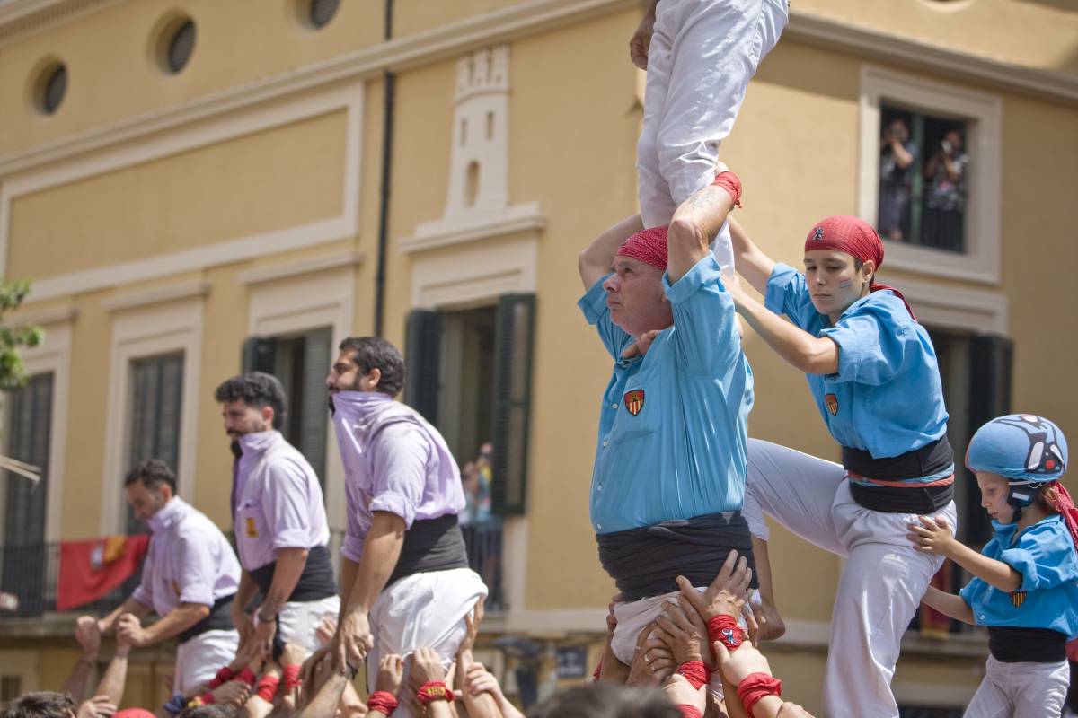 Castells - Nebridi Aróztegui Castells