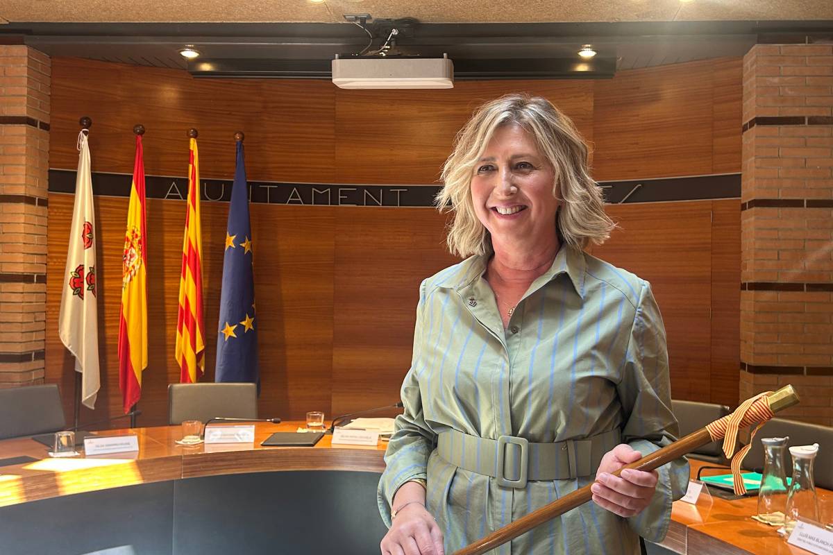 Junts recupera l’alcaldia de Roses: Sílvia Ripoll pren el relleu del socialista Josep Maria Martínez